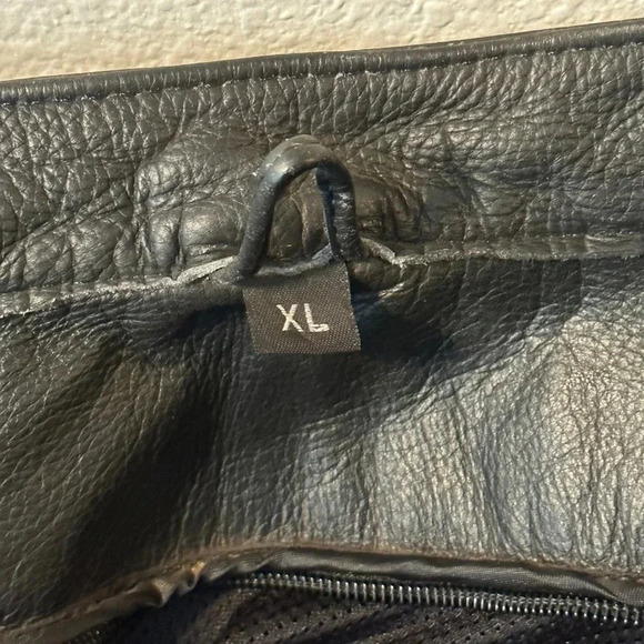 Leather Motorcycle/Racing Jacket with Reflective Skull Designs - Picture 16 of 16